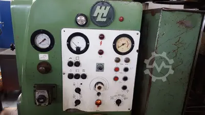 Зубофрезерный станок Liebherr L 301